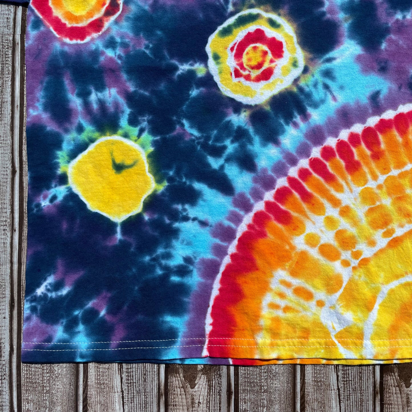 Galaxy Sun Tie Dye T-Shirt KIDS Medium